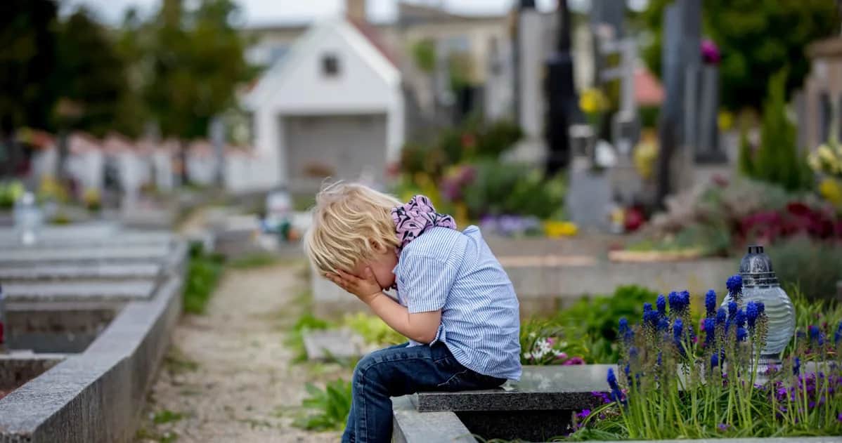 Jak żyć po śmierci dziecka i odnaleźć sens w codziennym życiu