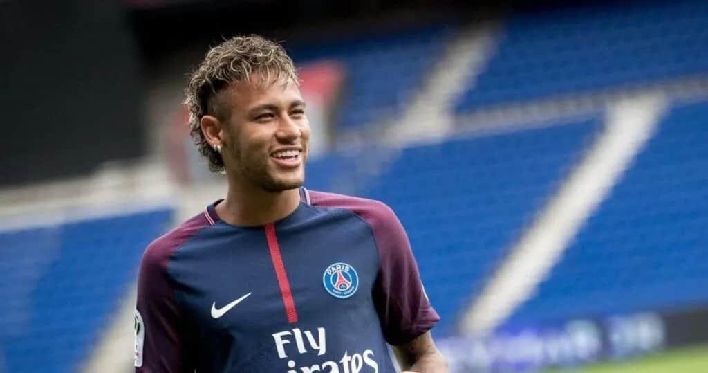 Czy Neymar ma dziecko? Odkryj tajemnice jego rodziny i dzieci